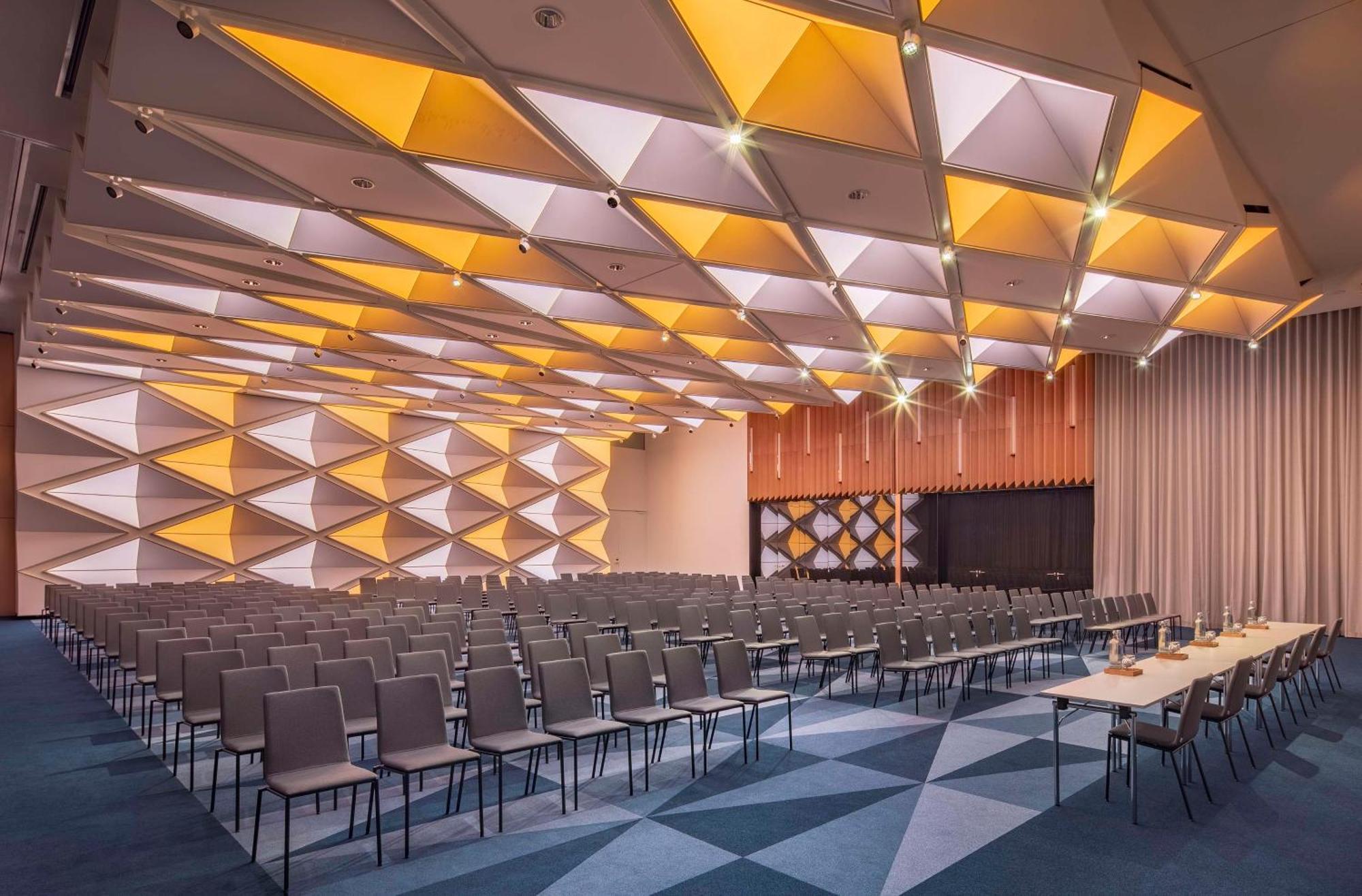 Andaz Schwabinger Tor, By Hyatt Munich